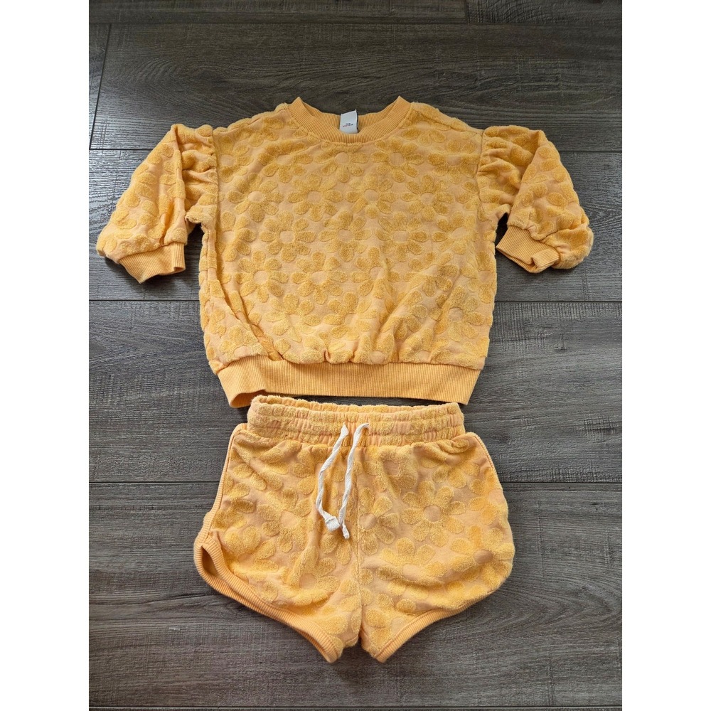 Old navy baby girl outfit 18-24 mos